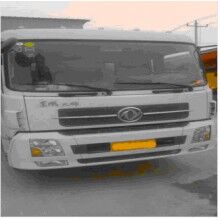 2013年三一90.18東風天錦車載泵